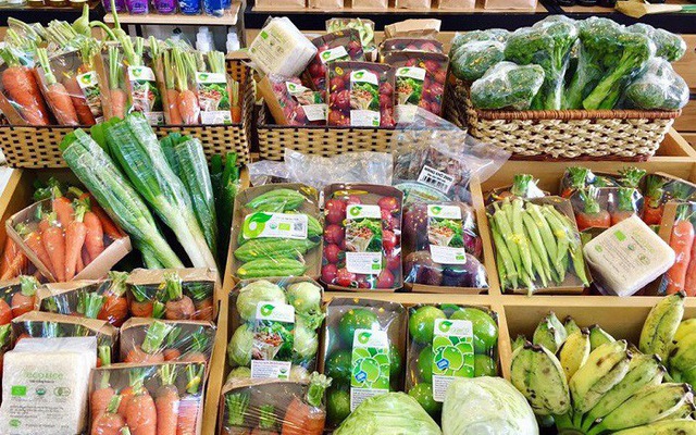 Giá cả thị trường hôm nay ngày 241 Chợ lẻ đẩy giá thịt heo lên gần 300.000 đồngkg