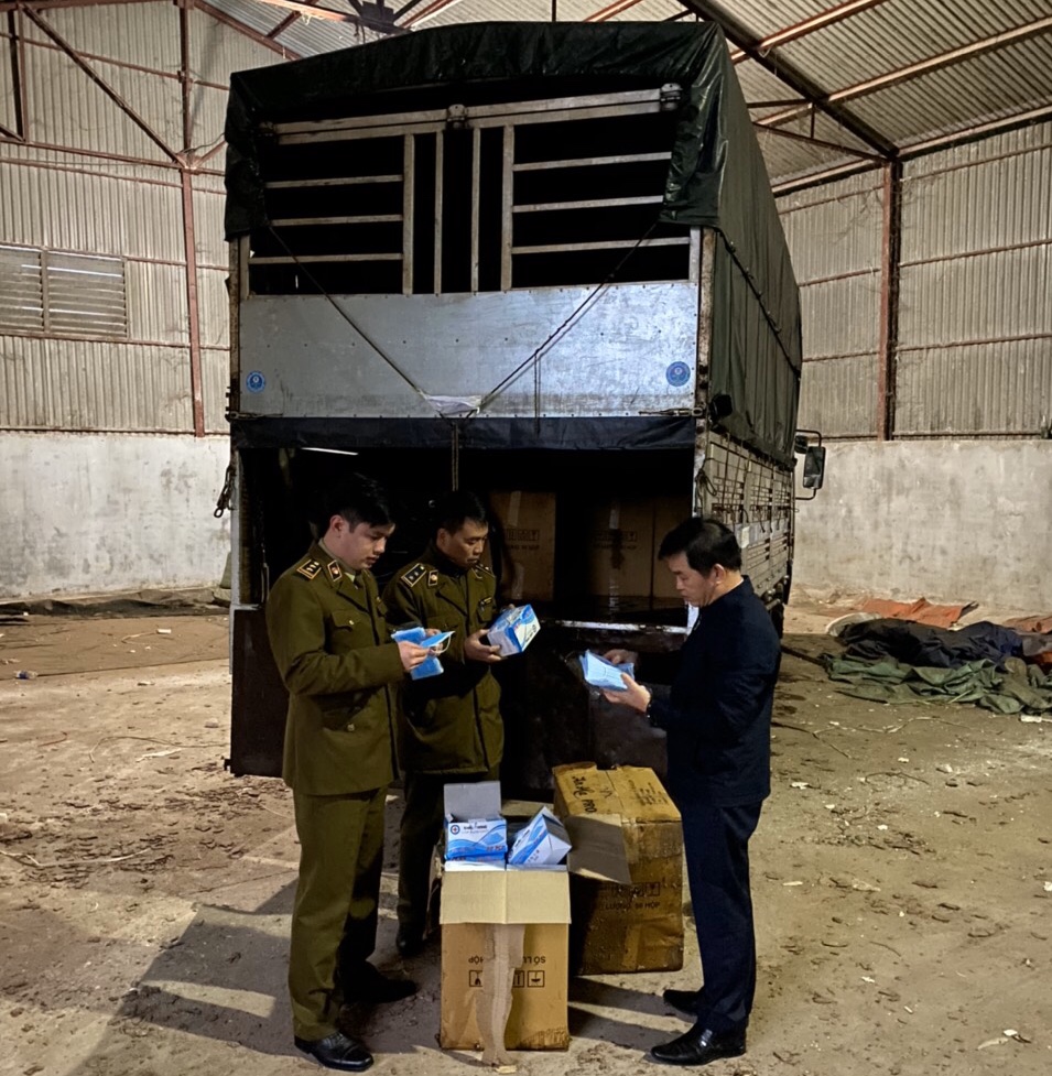 Lạng Sơn Ngăn chặn hơn 300 nghìn khẩu trang y tế có dấu hiệu xuất lậu qua biên giới