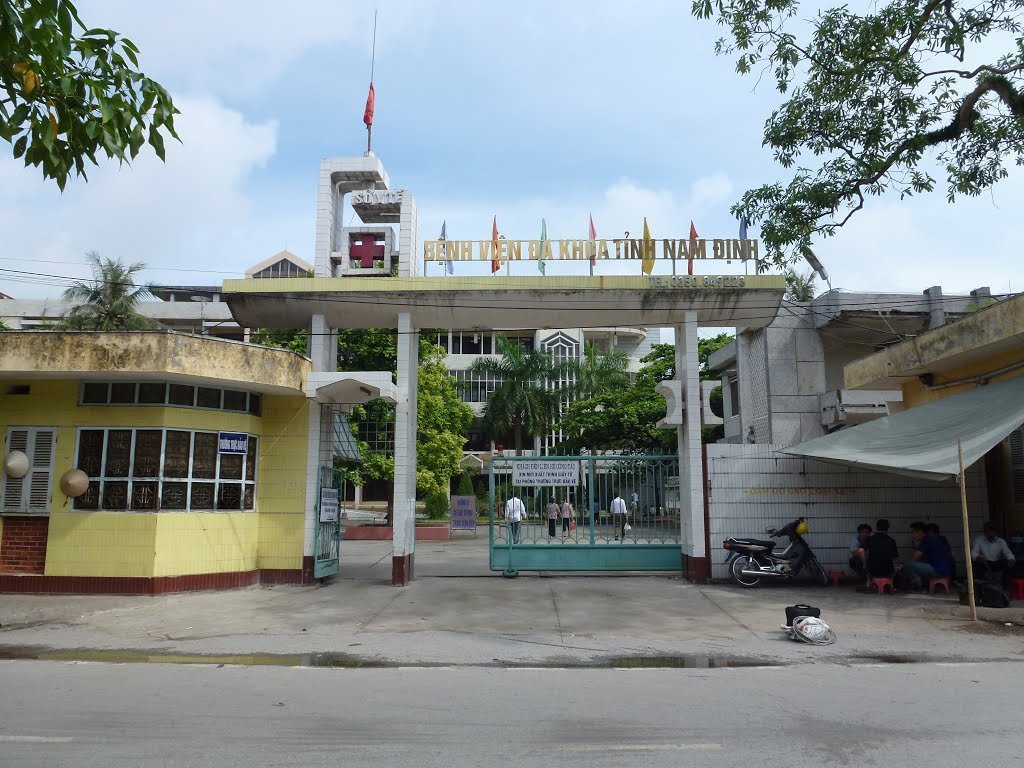 Nam Định cách ly 2 trường hợp nghi nhiễm virus corona