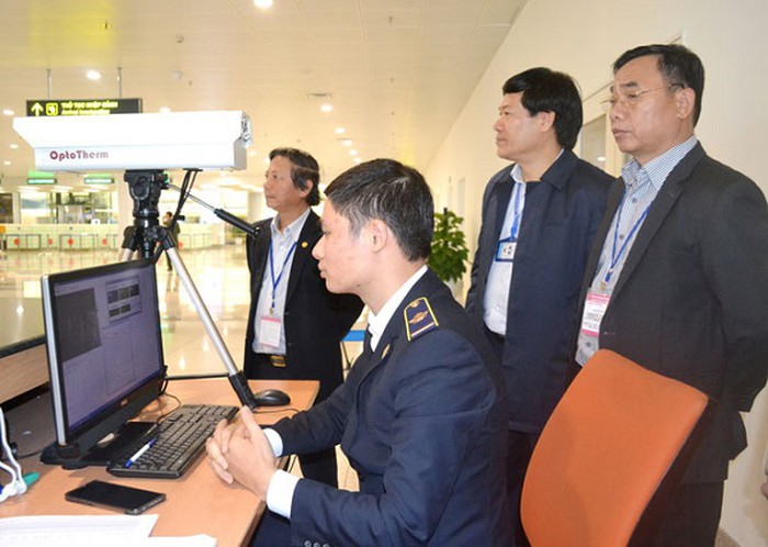 Hà nội Thêm 3 trường hợp nghi mắc Corona bị cách ly