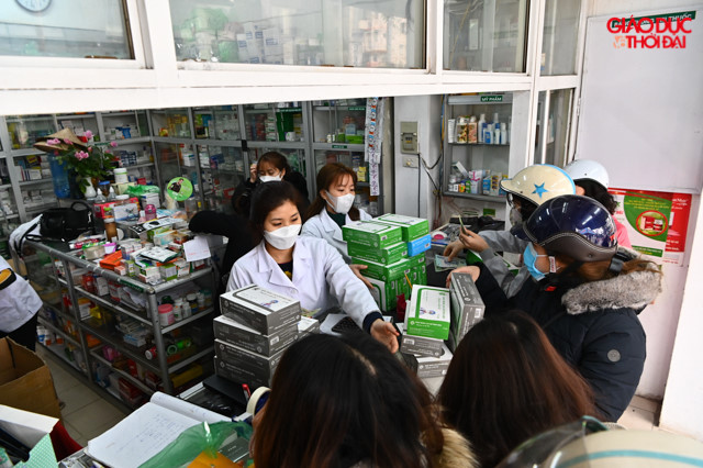 Khẩu trang y tế khan hàng trên diện rộng