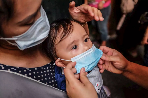 Bộ Y tế phát đi tin nhắn khuyến cáo người dân chỉ đeo khẩu trang trong 3 trường hợp