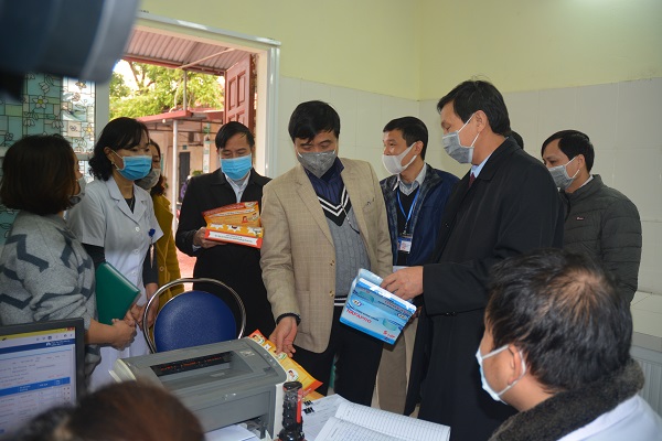 Kiểm tra đột xuất phòng chống nCoV tại Đan Phượng