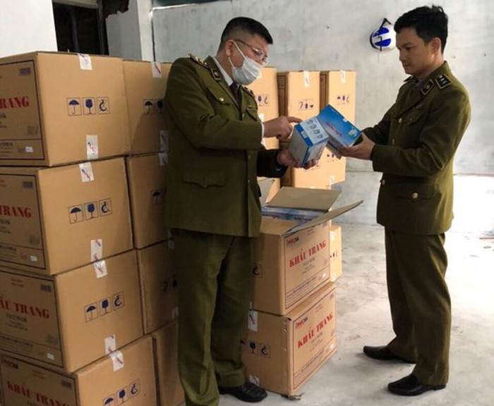 Phát hiện đối tượng người Trung Quốc thu gom số lượng lớn khẩu trang y tế