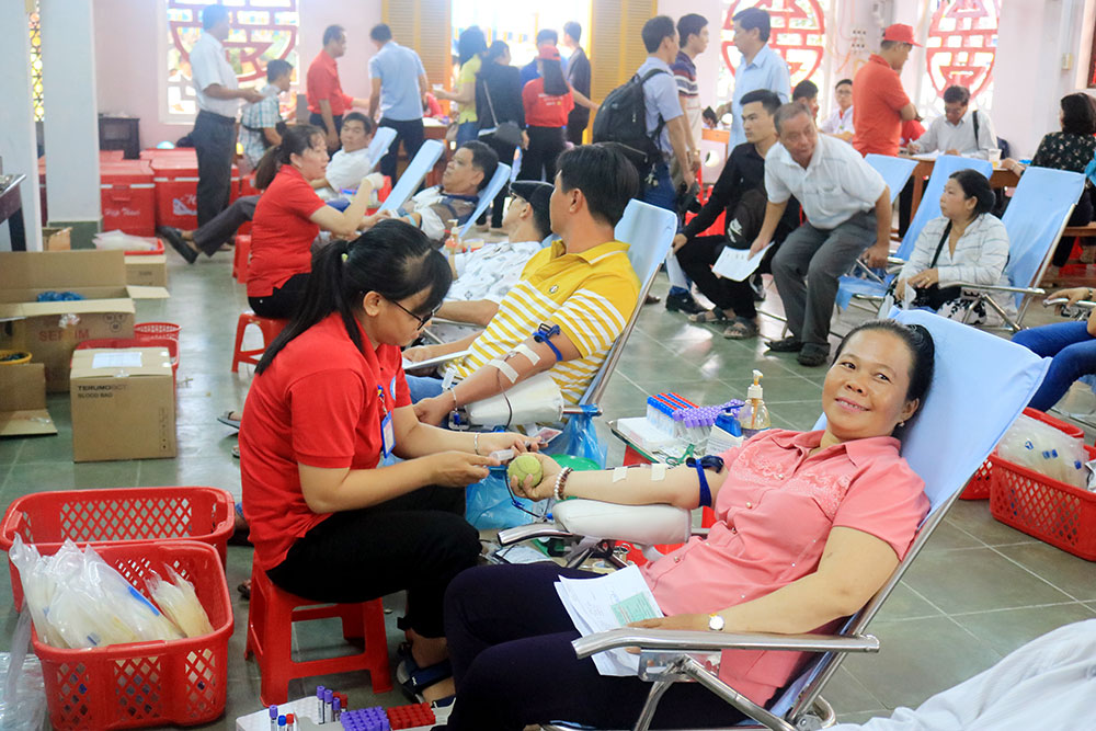 Lễ hội Xuân Hồng - Ngày hội hiến máu lớn nhất cả nước đã bắt đầu tại Hà Nội