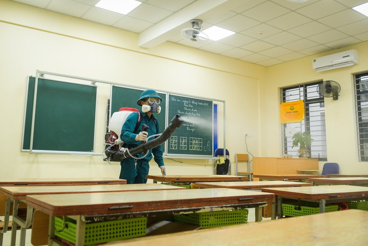 Hà Nội Tăng cường khử khuẩn, chuẩn bị đón học sinh quay lại trường học vào ngày 172