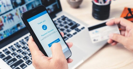 17 ngân hàng đầu tiên chính thức miễn, giảm phí dịch vụ chuyển tiền online