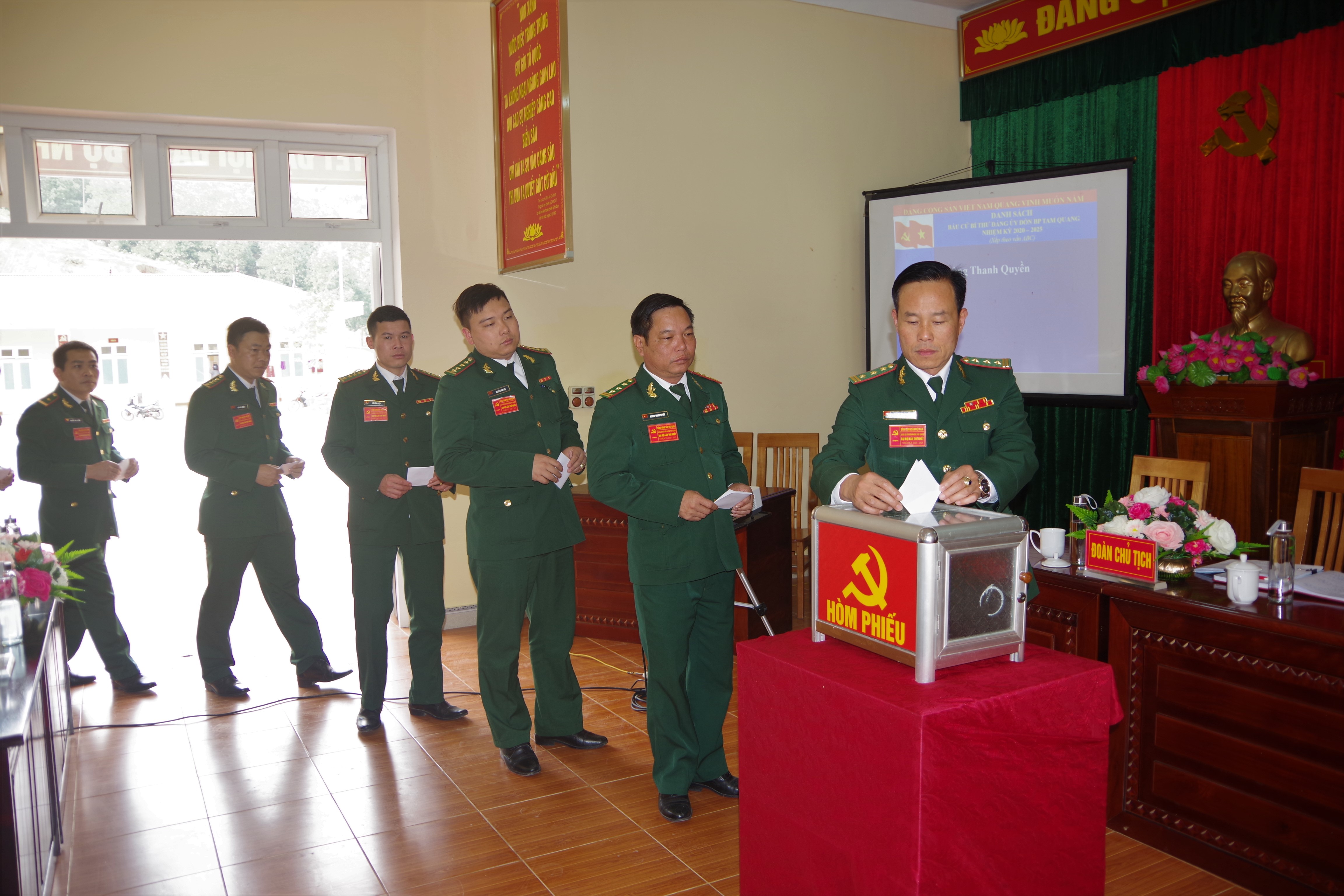 Đảng bộ Đồn Biên phòng Tam Quang tổ chức Đại hội điểm nhiệm kỳ 2020 – 2025