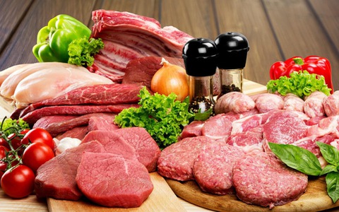 Giá cả thị trường hôm nay 272 Co.op Mart, AEON khuyến mãi sâu thịt heo, thịt bò, hải sản