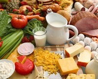 Giá cả thị trường hôm nay ngày 4/3: Siêu thị niêm yết thịt heo, rau củ giá rẻ