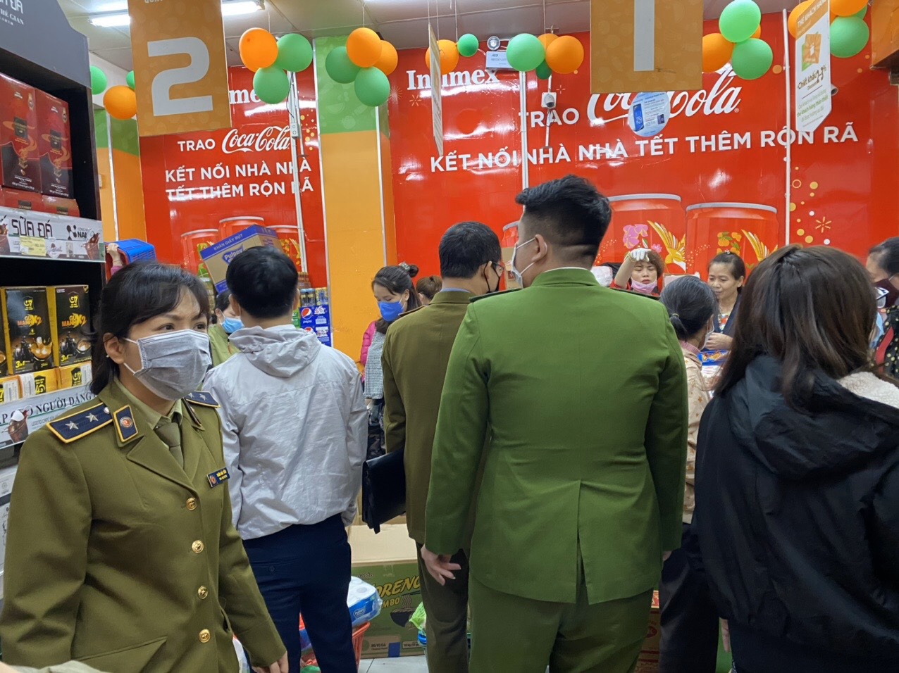 Ngày 93 Lực lượng QLTT kiểm tra, giám sát 51 cơ sở kinh doanh TBYT