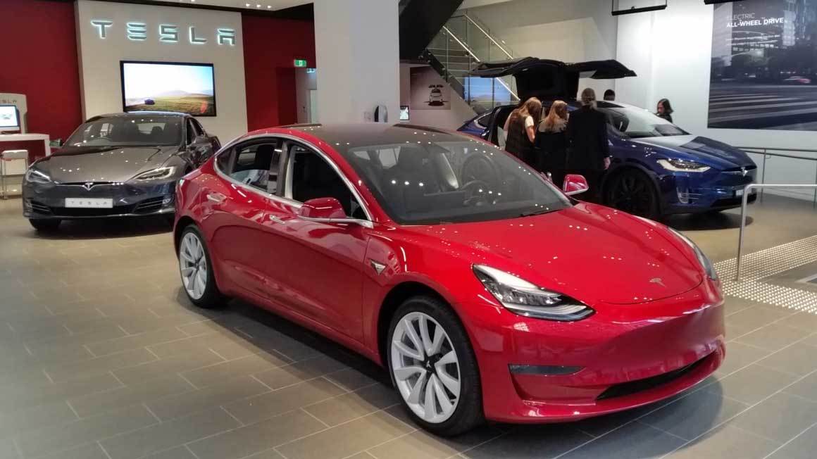 Tesla chính thức trở thành hãng xe điện lớn nhất thế giới