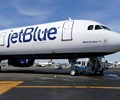 Hãng hàng không JetBlue Mỹ cấm bay vĩnh viễn một hành khách cố tình giấu mình nhiễm Covid-19 