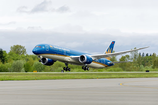 Vietnam Airlines miễn điều kiện hạn chế thay đổi ngày bay cho khách đến, đi từ Côn Đảo nối chuyến qua TP HCM, Cần Thơ