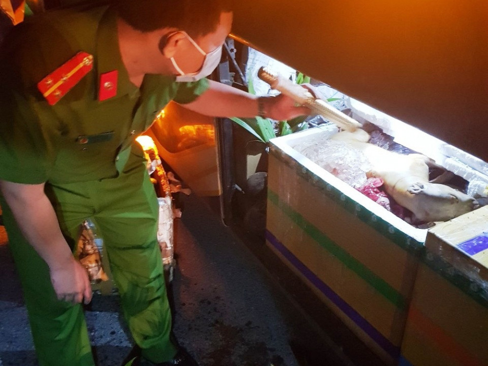 Hà Tĩnh  Phát hiện 300kg nội tạng động vật không rõ nguồn gốc, bóc mùi hôi thối