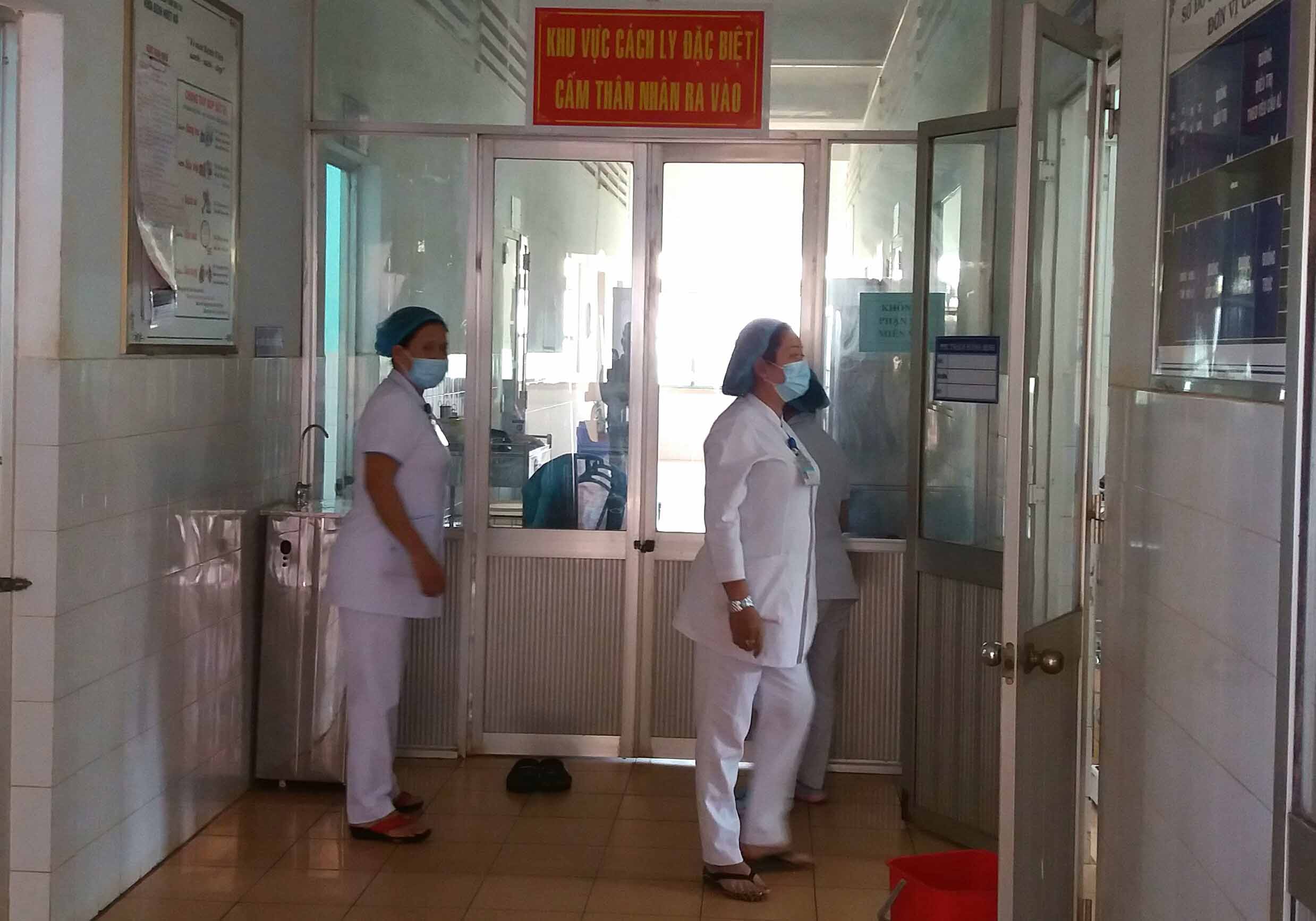 Truy tìm người bỏ trốn khi đang cách ly tại bệnh viện ở Gia Lai