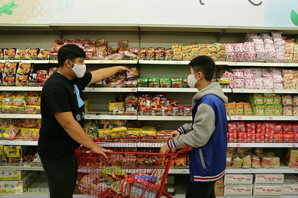 Đảm bảo cung cấp hàng hóa phục vụ người dân trong 15 ngày cách ly