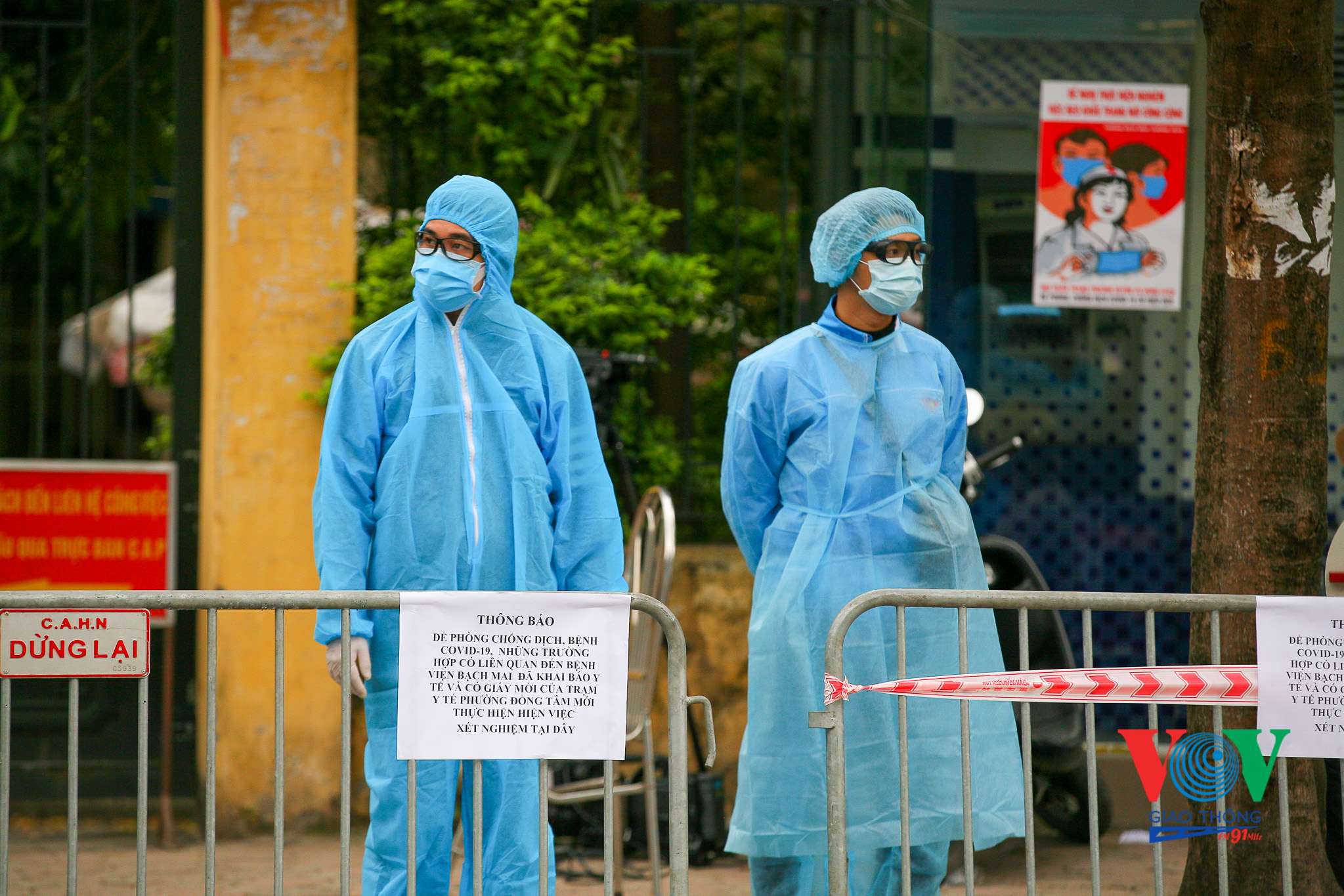 Hà Nội Lập chốt kiểm soát, xét nghiệm nhanh Covid-19 tại cửa ngõ