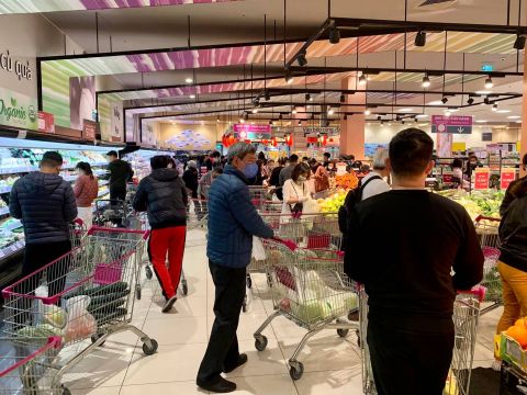 Ngành bán lẻ mùa COVID-19 Thời “liệu cơm gắp mắm”