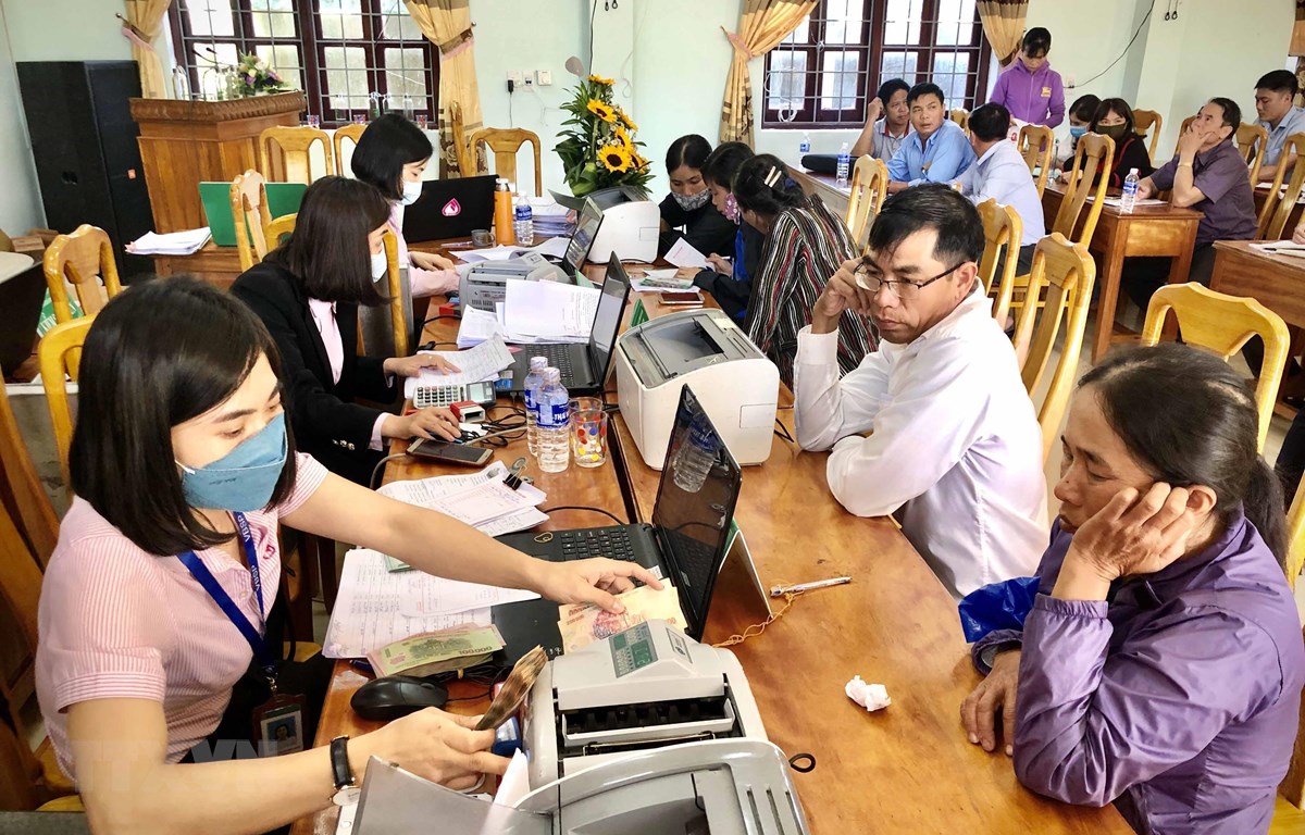 Đề xuất hộ nghèo được giảm 15% lãi vay