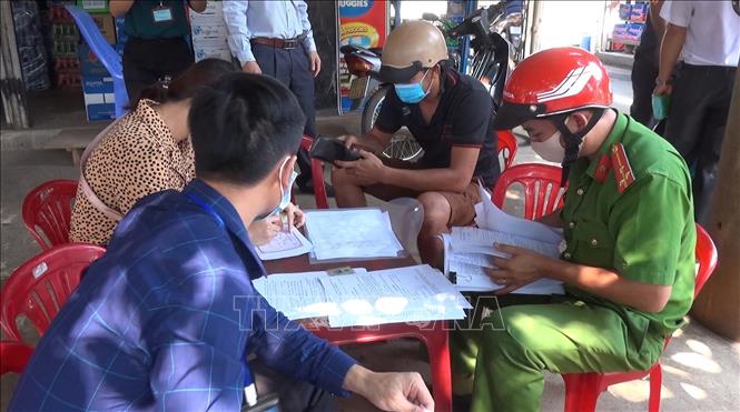 Thành phố Hồ Chí Minh xử phạt 2.482 người không đeo khẩu trang