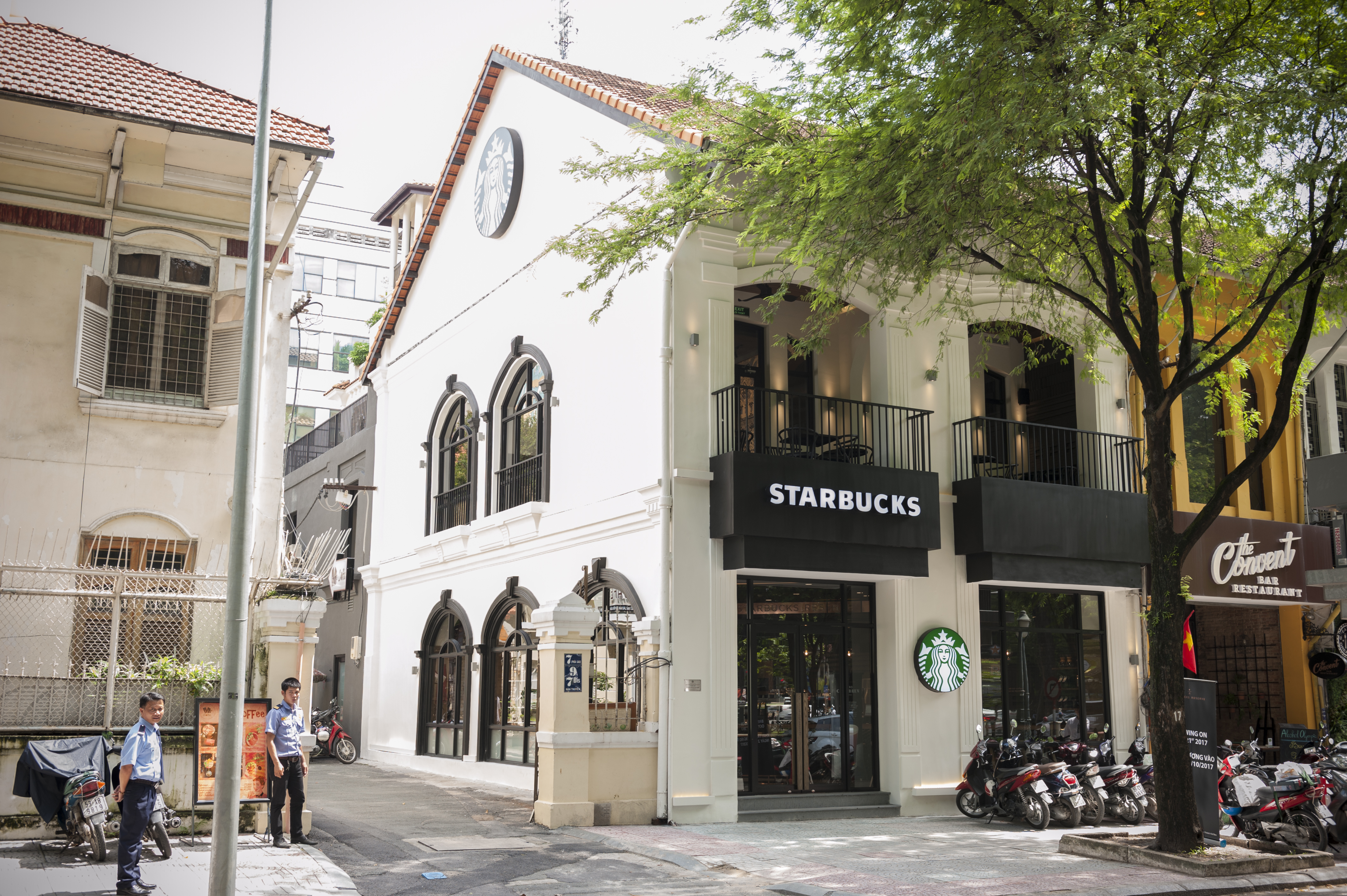 Thế Giới Di Động, Starbucks, Trung Nguyên...  cùng đề nghị giảm giá mặt bằng