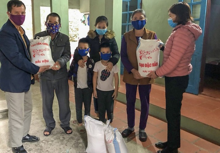 Ban hành Nghị quyết hỗ trợ trực tiếp cho người dân gặp khó khăn do dịch COVID-19