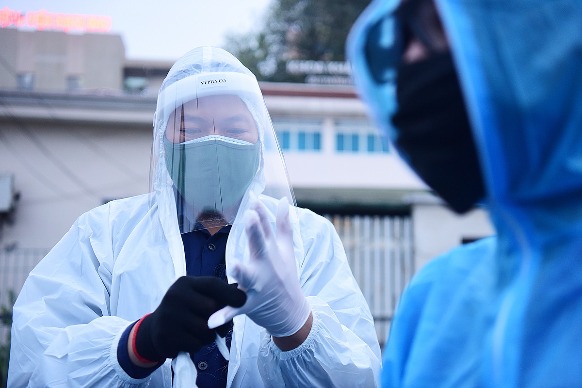 Hai ca mắc Covid-19 tại BV dã chiến 2 tỉnh Quảng Ninh khỏi bệnh.