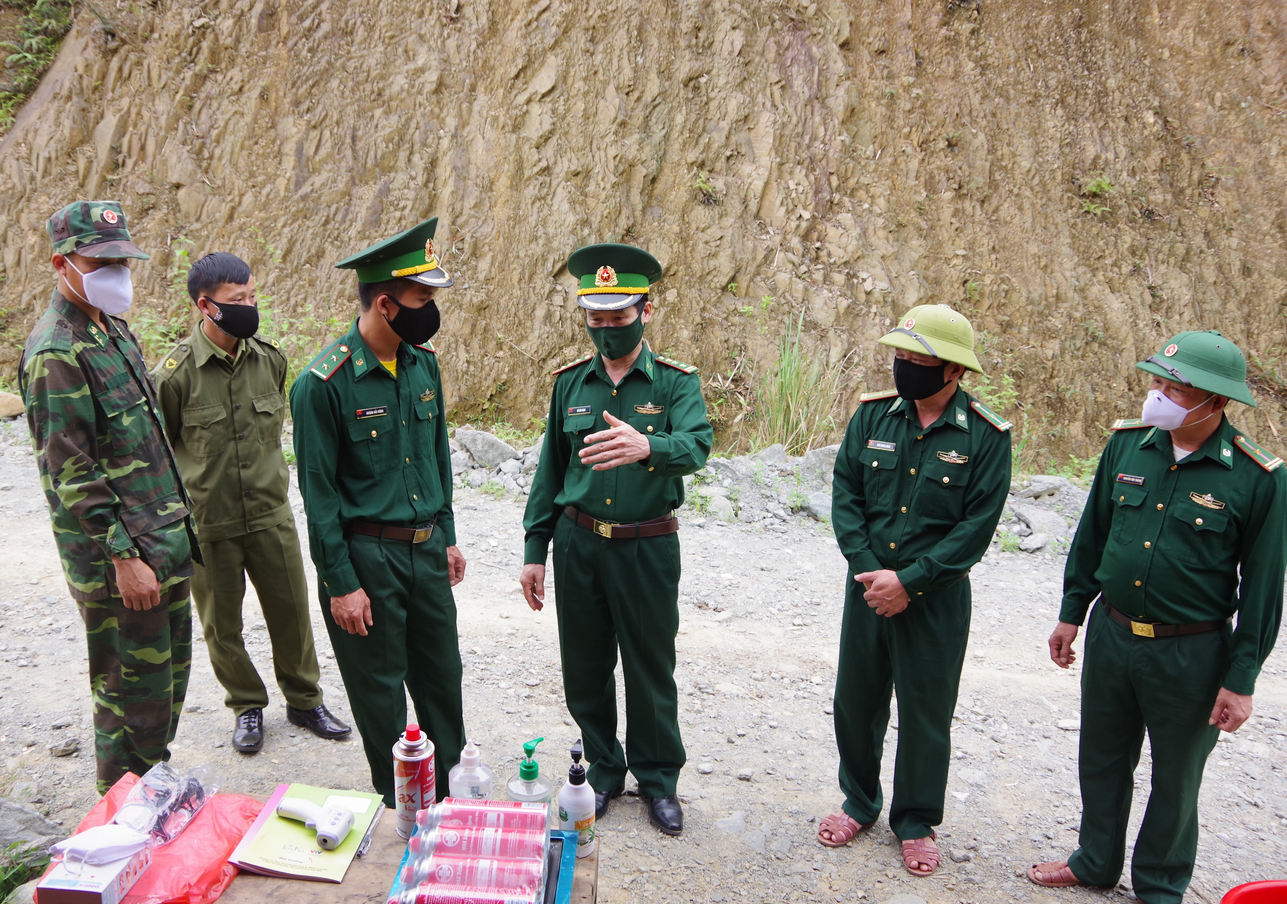 Nhiều kết quả nổi bật trên mặt trận phòng chống dịch Covid - 19 khu vực biên giới và địa bàn tỉnh Nghệ An