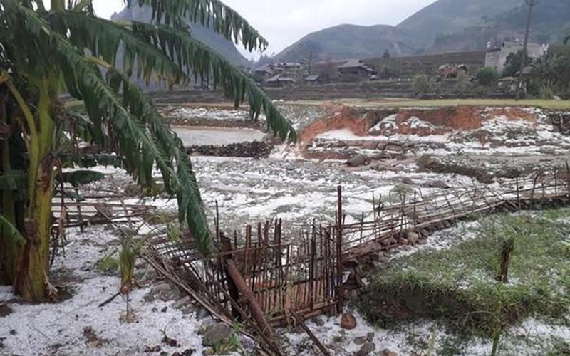 Thủ tướng chỉ đạo tập trung ứng phó, khắc phục hậu quả dông lốc, mưa đá