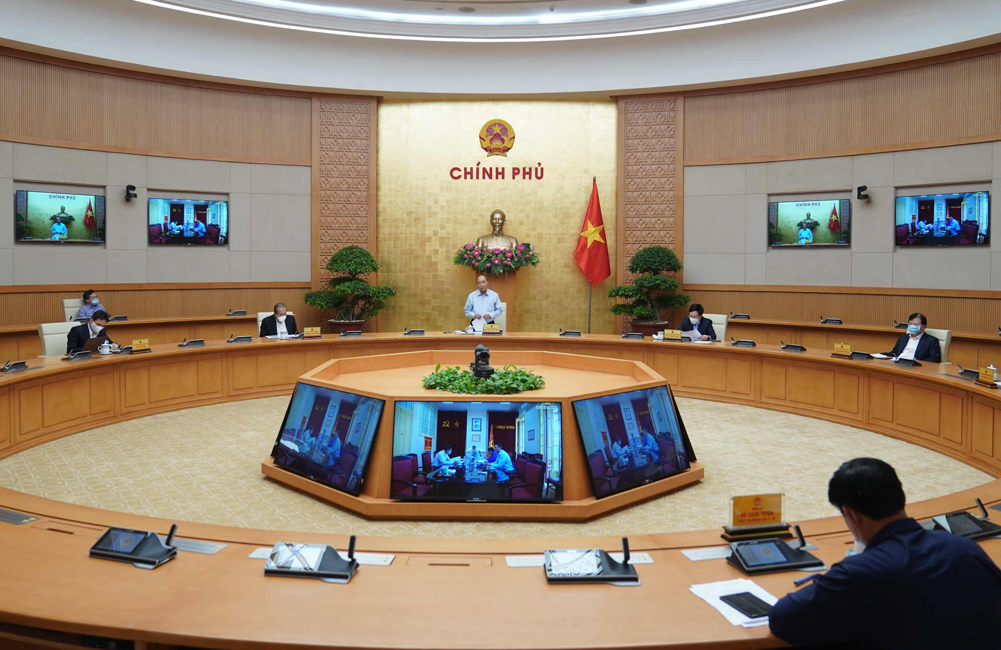 Cân nhắc không áp dụng các biện pháp cao hơn yêu cầu của Thủ tướng 