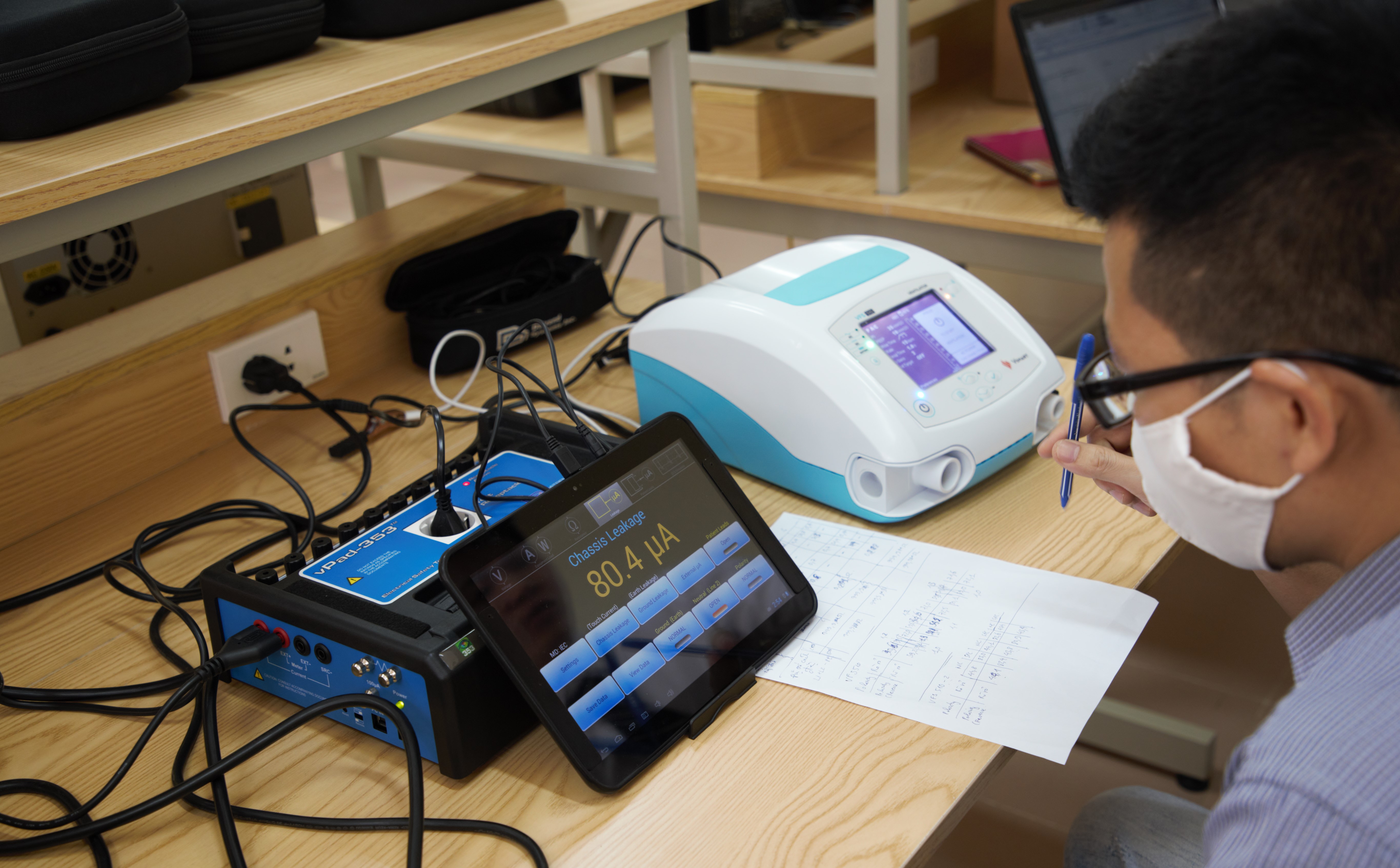 Tổng cục TCĐLCL hỗ trợ đo lường thử nghiệm thành công máy thở do Vingroup sản xuất