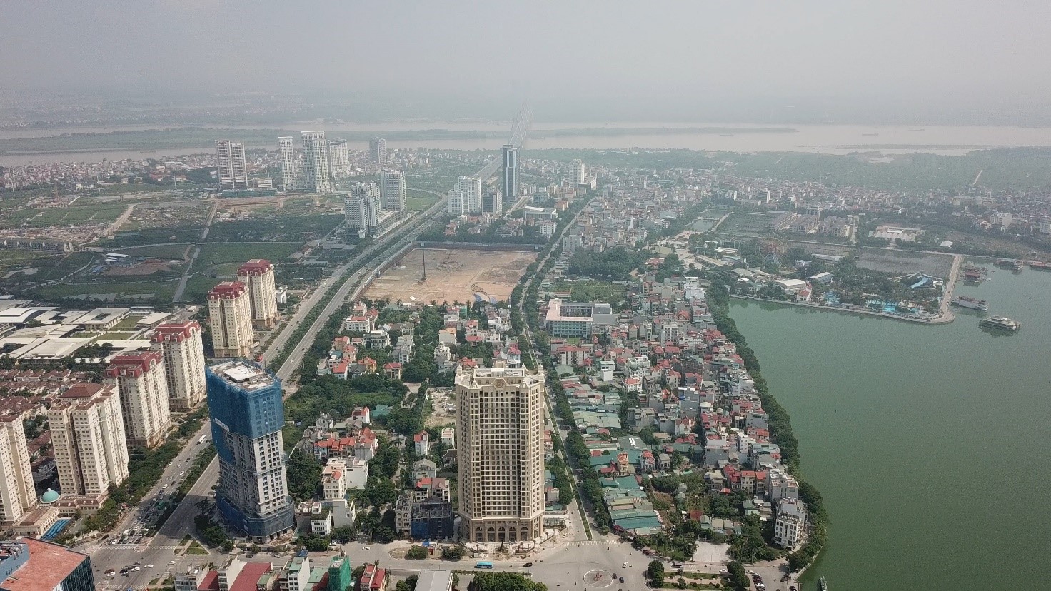 Không gian sống trong lành của cư dân ven hồ Tây