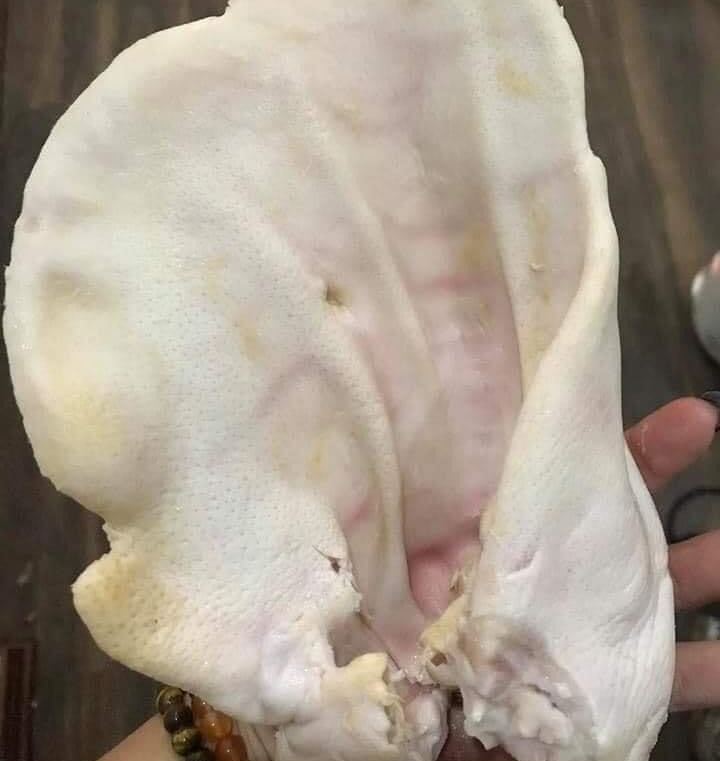 Khách hàng tố BigC Lê Trọng Tấn bán thịt lợn thiu