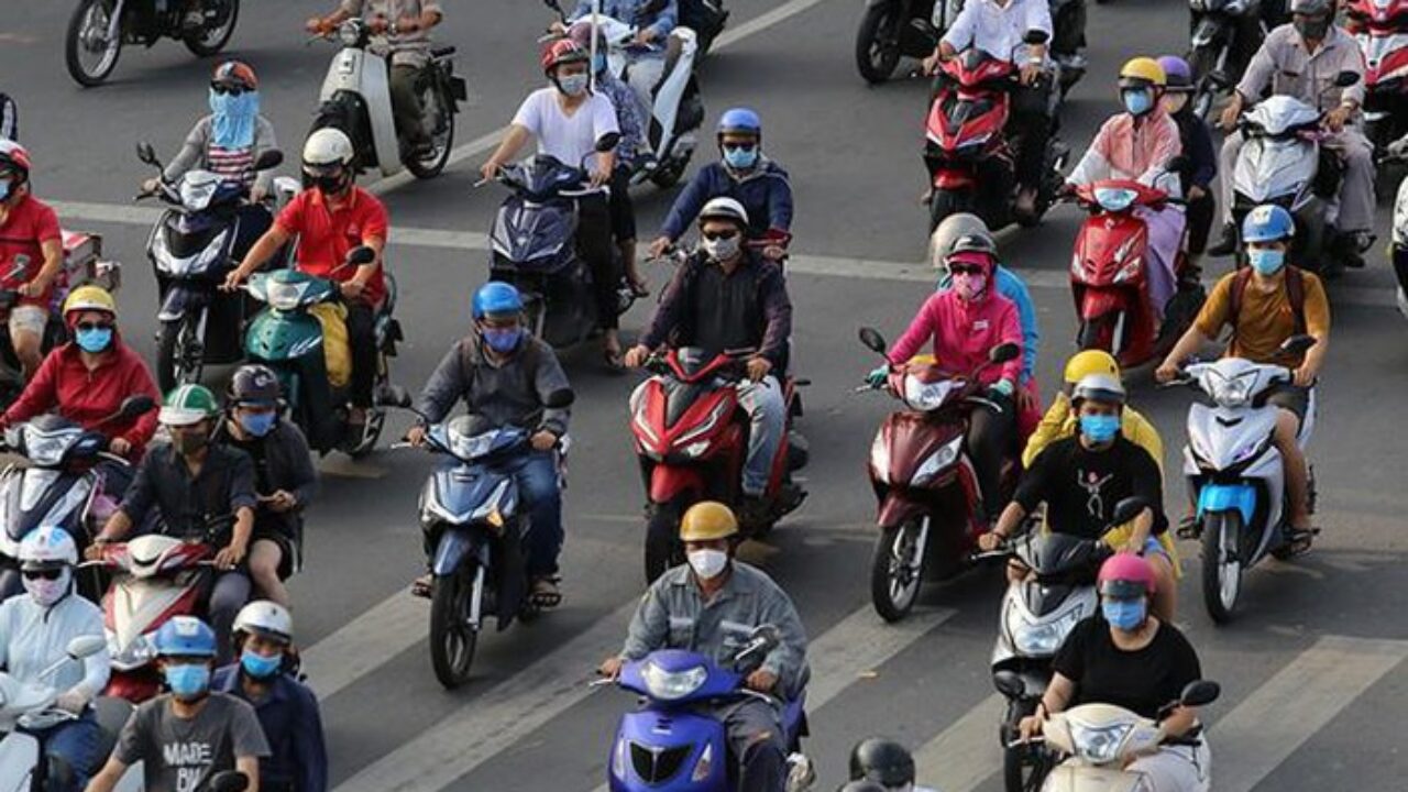 Bộ GTVT đề xuất xe máy phải bật đèn suốt cả ngày