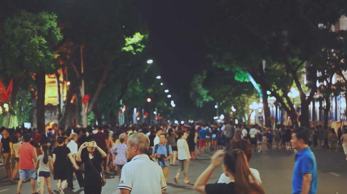 Phố đi bộ hồ Hoàn Kiếm hoạt động trở lại từ ngày 155