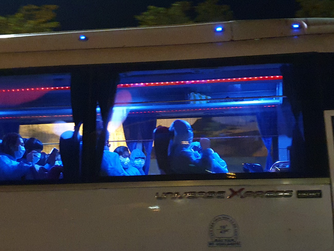  274 công dân Việt Nam trở về từ Malaysia đều âm tính với SARS-CoV-2