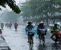Dự báo thời tiết ngày 18/5: Cảnh báo mưa giông tại Hà Nội, miền Bắc có mưa lớn, miền Trung nắng nóng