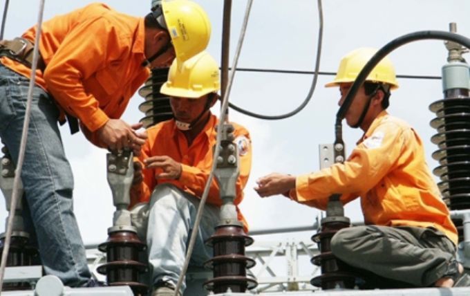 Ngừng cung cấp điện phải thông báo trước ít nhất 5 ngày