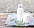 Có lên uống một ly sữa trước khi đi ngủ?