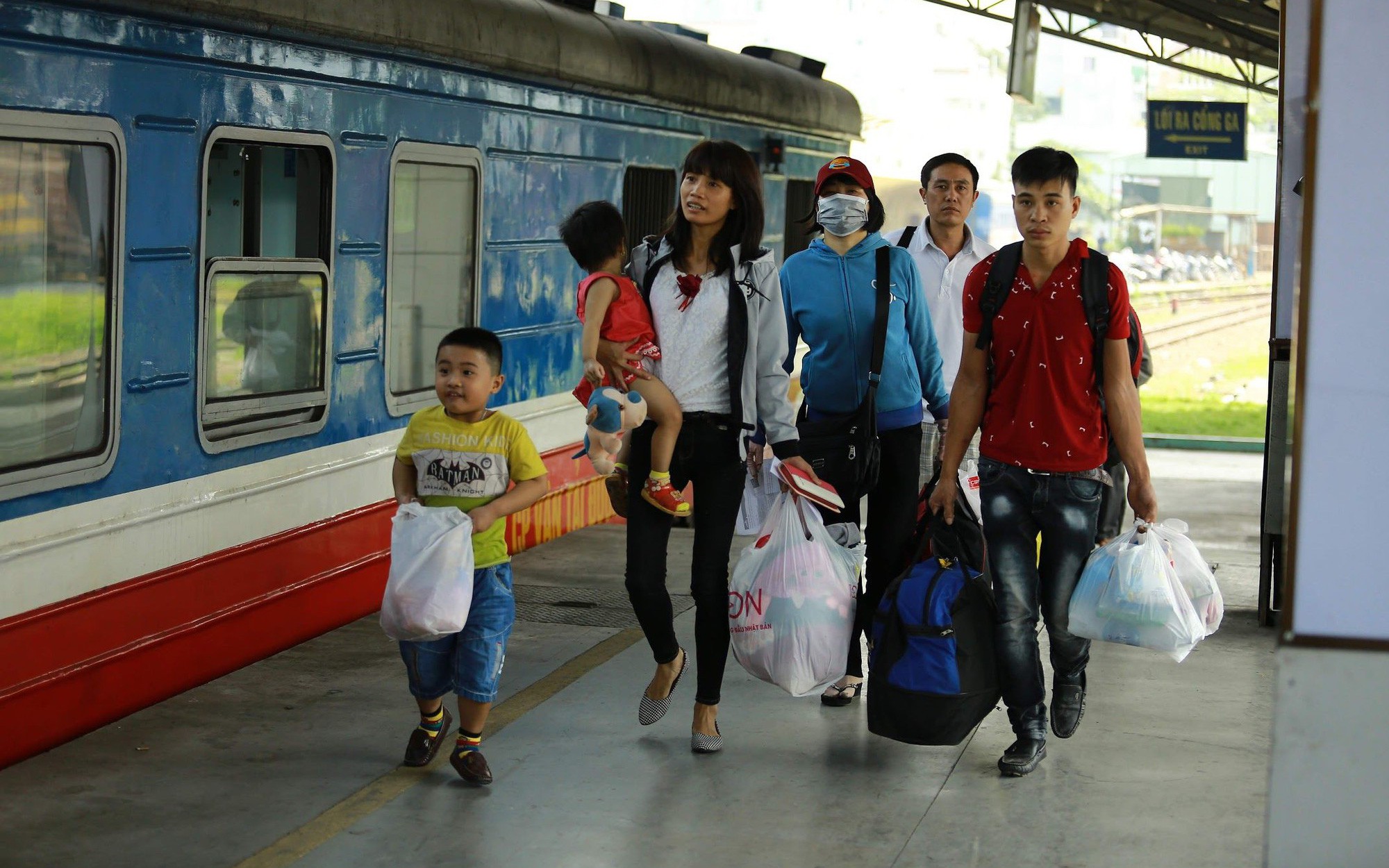 Ngành đường sắt đồng loạt giảm mạnh giá vé tàu trong tháng 6