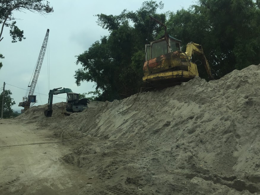 Xã Gia Minh (Gia Viễn - Ninh Bình) Đất nông nghiệp biến tướng thành nơi kinh doanh vật liệu xây dựng