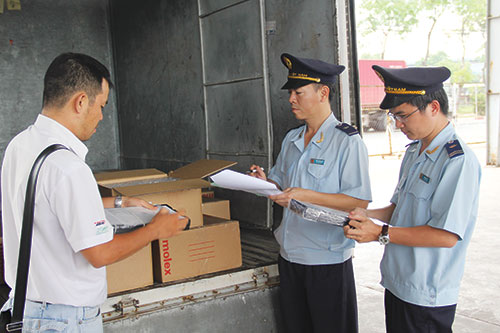 Cảnh báo dấu hiệu vi phạm quy định hàng hóa nhập khẩu có điều kiện