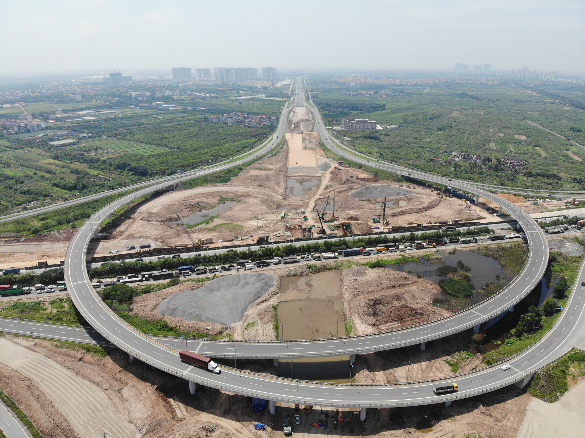 Hà Nội đề xuất cơ chế đặc thù huy động vốn để thúc tiến độ tuyến Vành đai 4 và 5