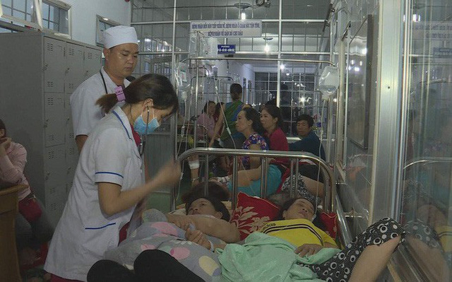 Bình Phước Hơn 200 người nhập viện cấp cứu sau khi ăn tiệc cưới