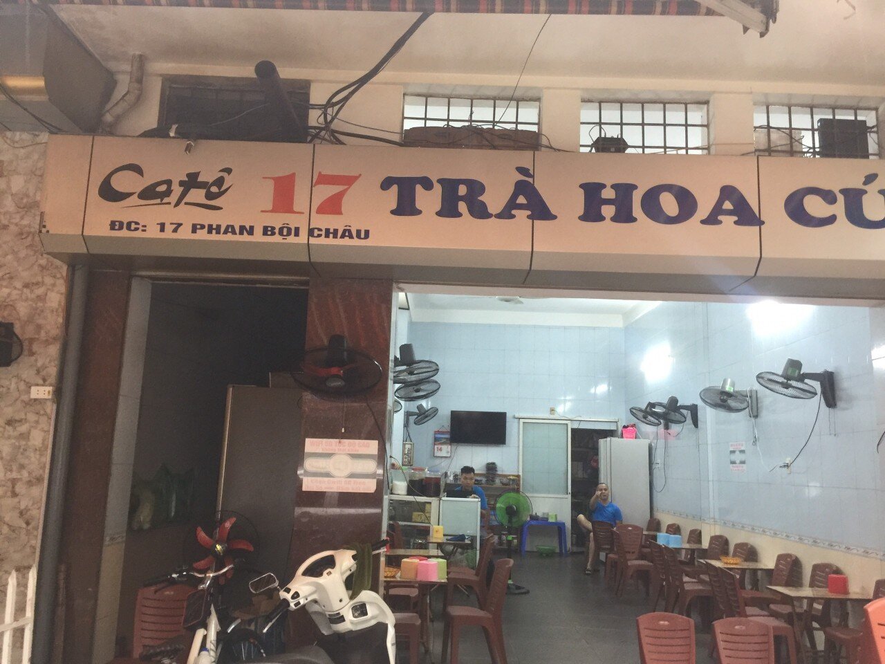 Hải Phòng Một người đàn ông bị tấn công bằng súng khi đang uống trà