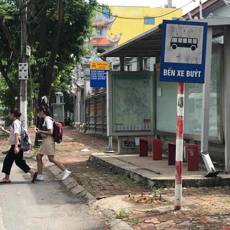 Hà Nội đầu tư gần 1.000 tỷ đồng cho 600 nhà chờ xe buýt Chờ gì sau 20 năm…