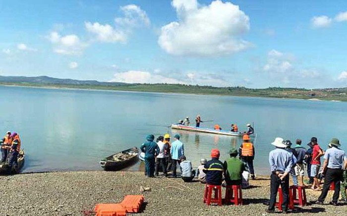 Hải Dương Tiếp tục tìm kiếm 2 học sinh cấp 3 đuối nước thương tâm