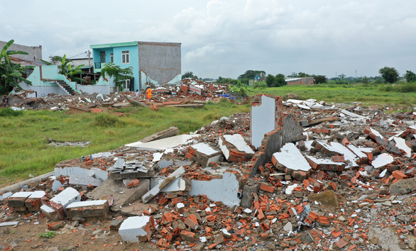 TP. HCM Cưỡng chế 17 công trình vi phạm nghiêm trọng ở Bình Chánh