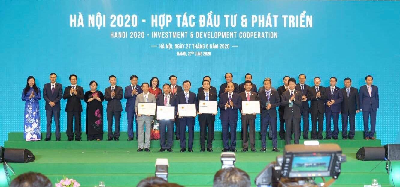 Thương vụ Bảo Việt phát hành riêng lẻ thành công cho Sumitomo Life được thành phố Hà Nội và Thủ tướng Chính phủ ghi nhận là 1 trong 5 Dự án đầu tư tiêu biểu của TP Hà Nội